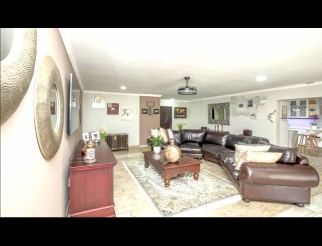 4 BEDROOM HOUSE FOR SALE IN MEER EN SEE